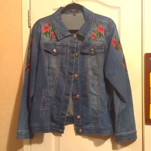 This is a vintage denim jacket. Embroidered roses 1X it's a Dkin Brand
